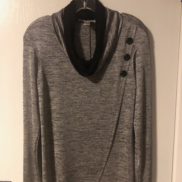 Stunning Joseph Ribkoff Grey w/Black details Top - Picture 1 of 6